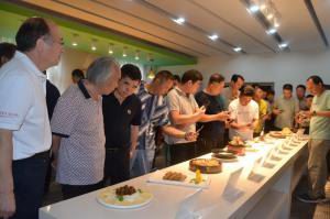 新乡餐饮协会莅临洛阳星空体育平台登录官网(中国)官方网站参观考察