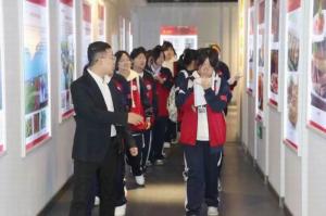 新安职高师生一行赴洛阳星空体育平台登录官网(中国)官方网站开展参观实习
